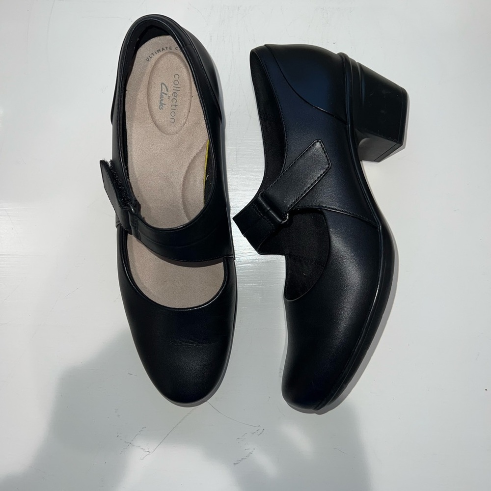 Clarks Women's Black Mary Jane Shoes Worn Once